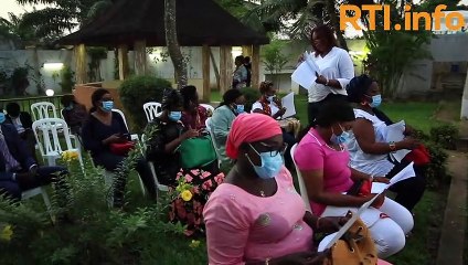 Remise des prix du concours d'écriture sur la réconciliation nationale 2000 Vins