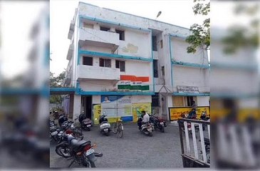 नगर पालिका ने बकाया द्वारा को दिए नोटिस