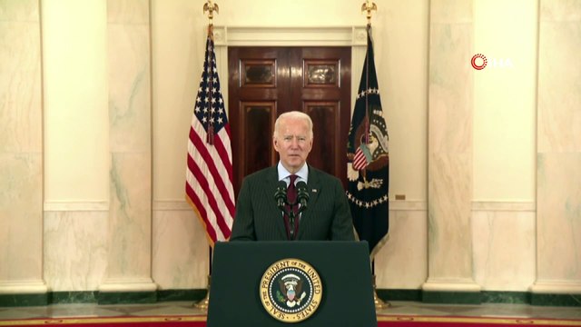 - ABD'de salgında hayatını kaybeden 500 binden fazla kişi için saygı duruşu