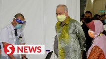 Sultan Nazrin visits vaccination centre in Ipoh