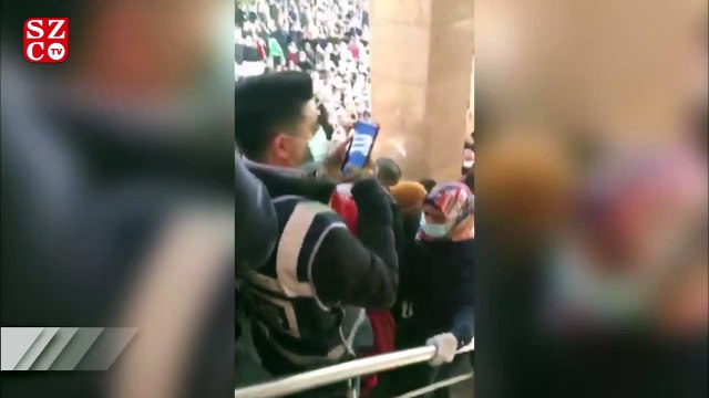 AKP İzmir İl Kongresi’nde pandemi kurallarını hiçe sayan görüntüler