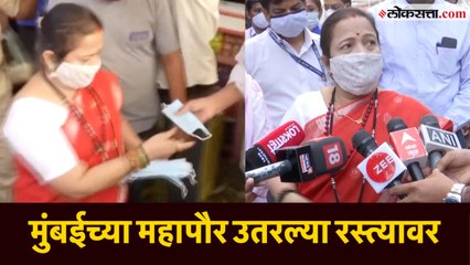मुंबईच्या महापौर उतरल्या रस्त्यावर; मास्क वाटप करत जनजागृती