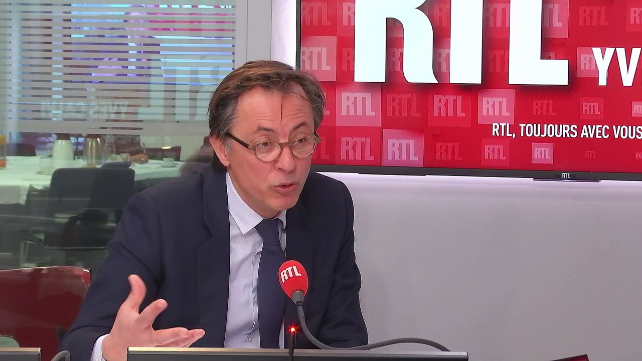 Coronavirus : "À la fin du mois, on aura livré 5 millions de doses", promet un cadre de Pfizer