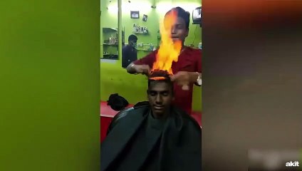 Hintli berberin beyin yakan saç şekillendirme yöntemi