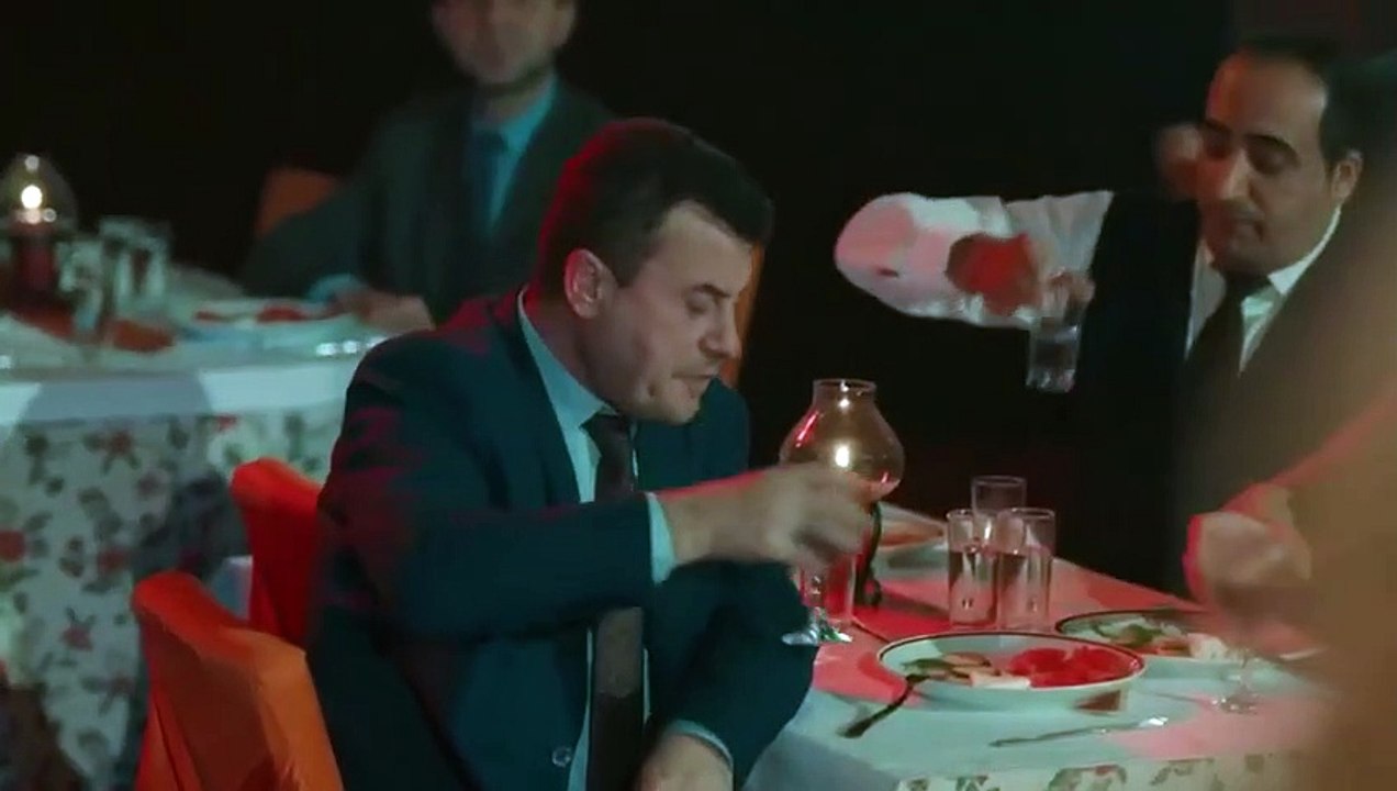 مسلسل الحفرة الموسم الرابع الحلقة 24 مترجمة للع...