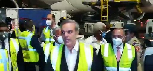 Presidente Abinader recibe primeras vacunas contra el Covid-19