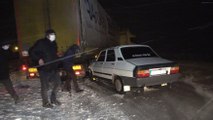 Kırıkkale-Kayseri yolunda 15 araç birbirine girdi