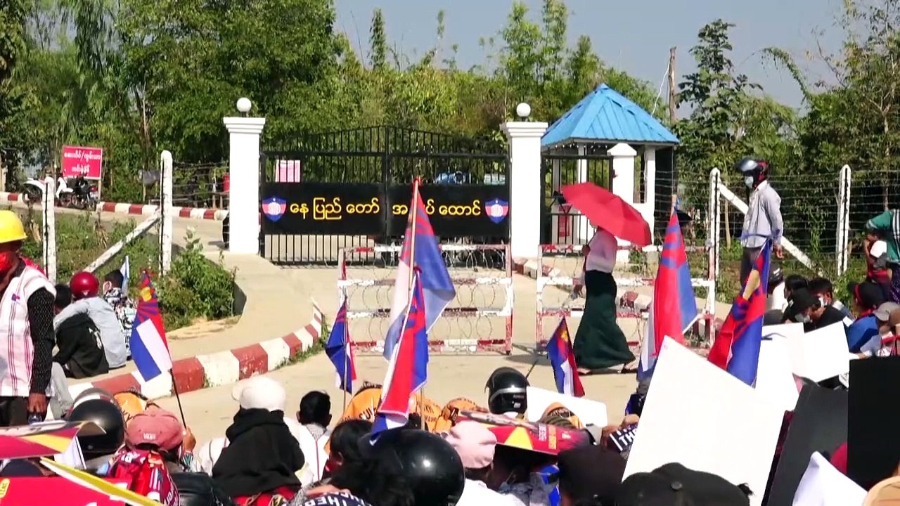 Birmanie : la junte poursuit sa répression face au soulèvement contre le coup d'État