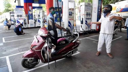 Video herunterladen: Petrol, diesel prices reach record high, check rates