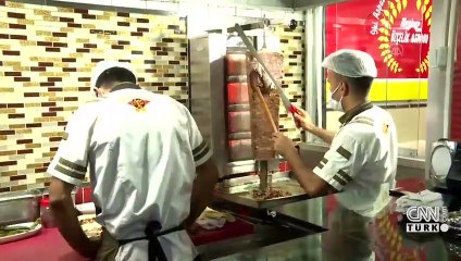 Kafe ve restoranların kapasite ve dakika sınırıyla açılmaları gündemde