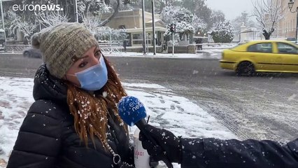 Κακοκαιρία "Μήδεια": Στα λευκά η Αττική - Να αποφεύγονται οι άσκοπες μετακινήσεις