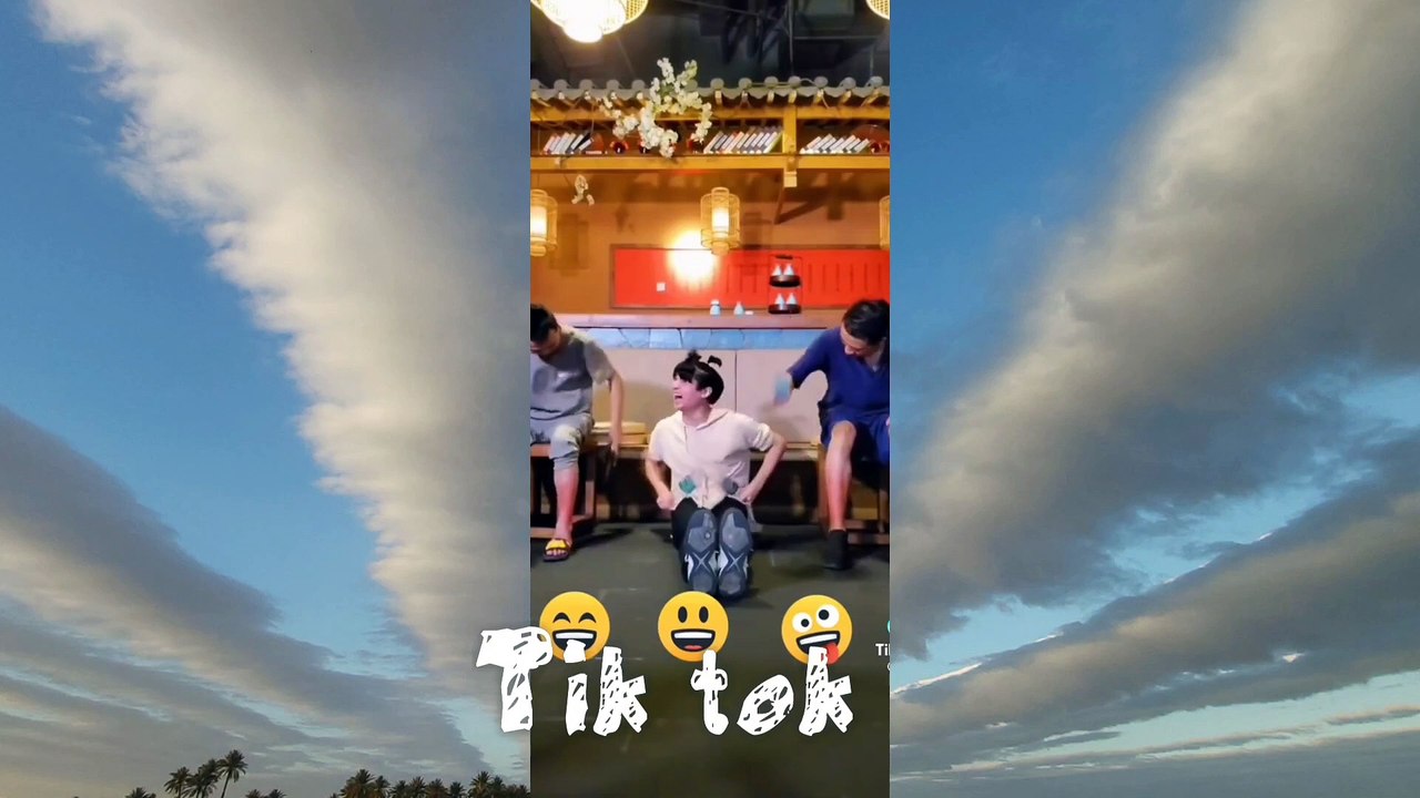 挑战与女孩 ✅tik tok--trick --在----最好的游戏--✅视频辉煌和美丽(1080P_HD)