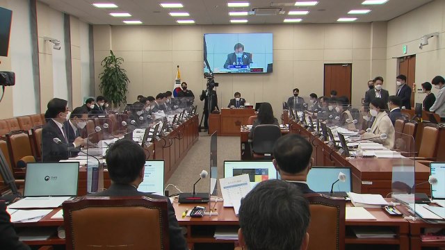 홍남기 손실보상 정부안 다음 달 마련...빠르면 4월 제출 / YTN