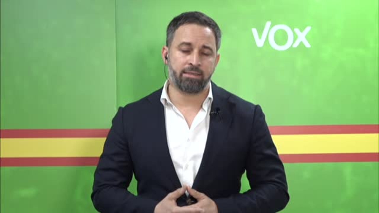 El ultraderechista Abascal: "Vamos a estar en la oposición total y frontal en el Parlamento de Cataluña"
