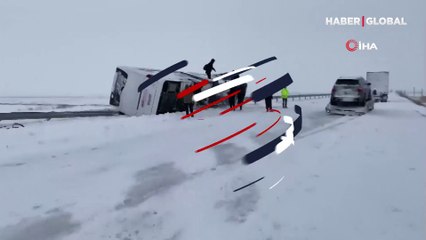 Fatsa Belediyespor kafilesini taşıyan otobüs şarampole devrildi