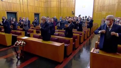 Bahçeli: ''AYM kendisini feshetsin, başkanı istifa etsin''