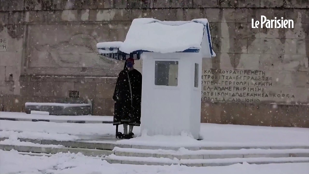 Grèce : Athènes et ses plages sont sous la neige