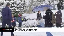Schnee auf der Akropolis: Wintereinbruch in Athen