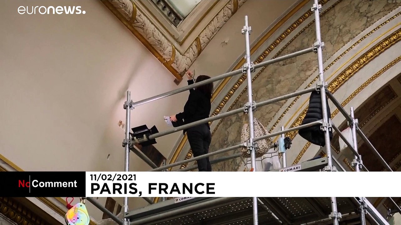 Louvre closure brings opportunity to restore artworks and galleries