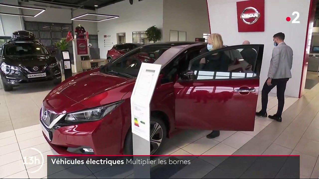 Voitures électriques : l'État investit 100 millions d'euros pour le déploiement des bornes de recharge