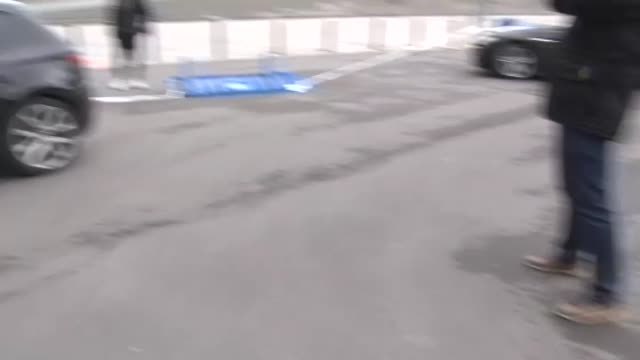 Continúa la presión de algunos aficionados del Barcelona en el hotel del PSG