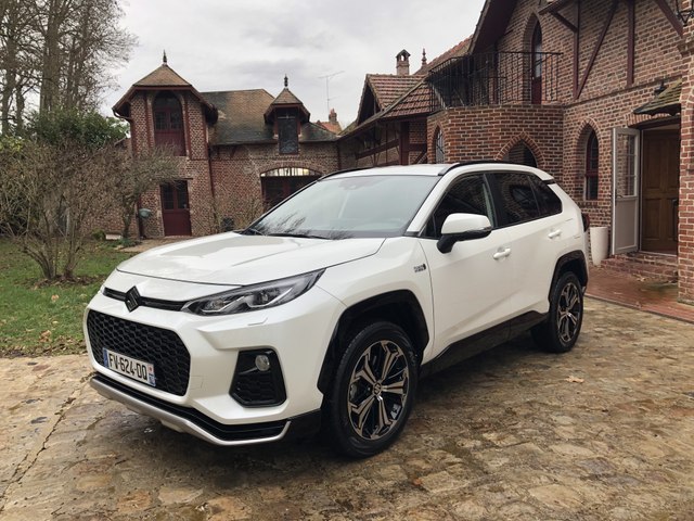 Essai - Suzuki Across 2021 : l'attaque des clones