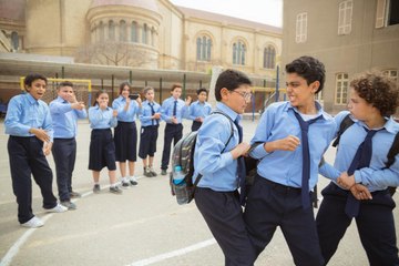 حتى لا يكون طفلك متنمراً.. إليك هذه النصائح