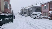 Sakarya’da yoğun kar yağışı vatandaşlara zor anlar yaşattı