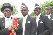 رقصة التابوت.. من تقليد للجنازات في غانا إلى ترند عالمي