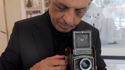 راميش شوكلا.. مصور وثق تاريخ دولة الإمارات العربية المتحدة بعدسته