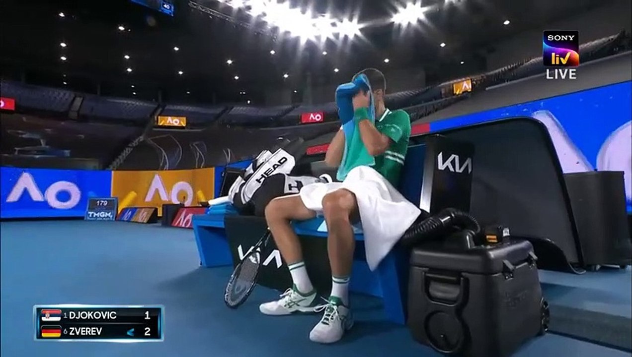 Novak Djokovic vs Alexander Zverev (QF) Australian Open 2021 Highlights /Resumen