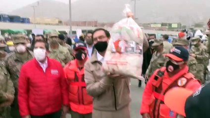 Vacunación secreta de ministra Salud crea revuelo en Perú