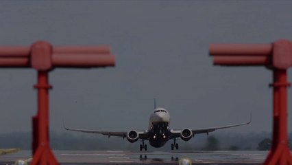 8 Bizarre Reasons Passengers Have Gotten Kicked Off Planes