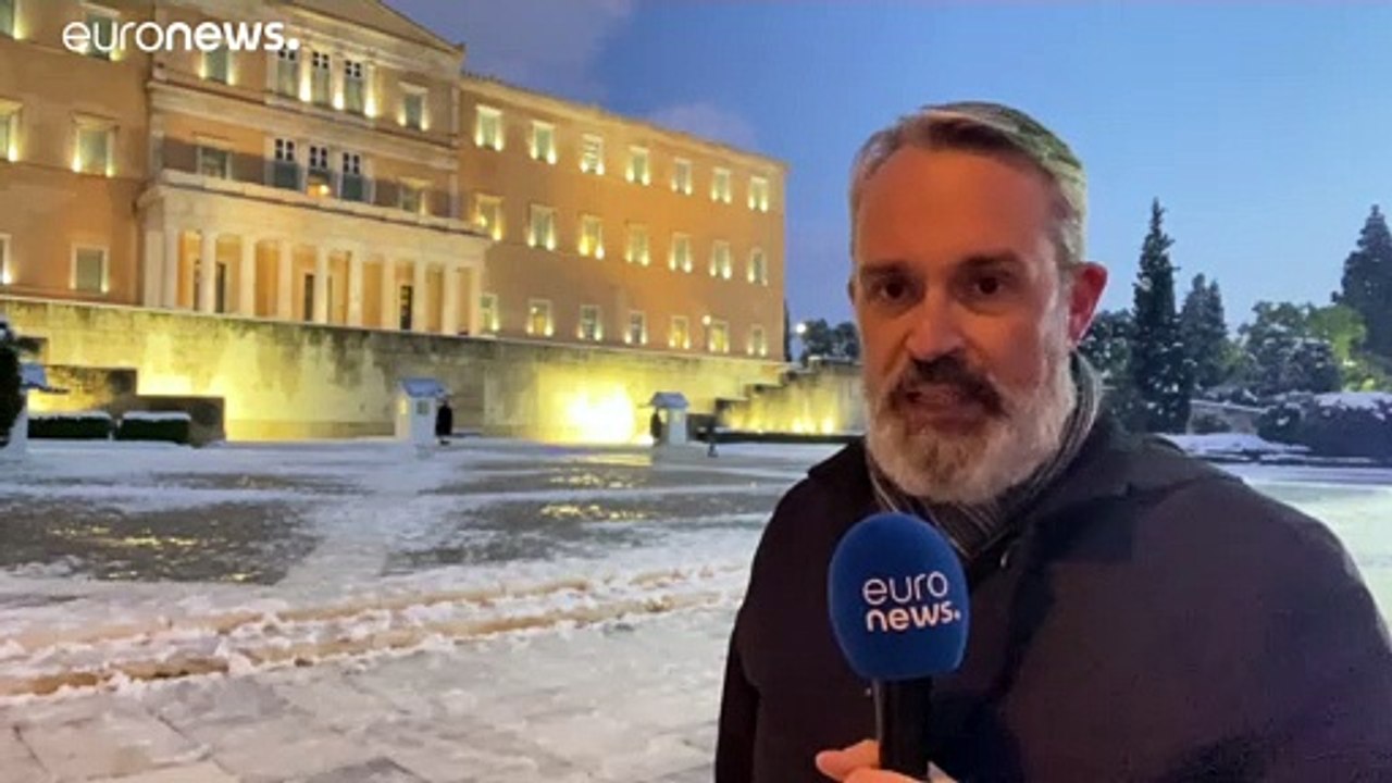 Sturmtief Medea lässt Athen im Schnee versinken