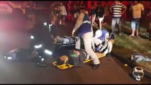 Jovens de 18 e 16 anos sofrem fraturas graves em acidente entre carro e moto no Cascavel Velho