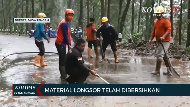Material Longsor Telah DIbersihkan, Namun Akses Jalan Masih Terputus Akibat Jembatan Berlubang