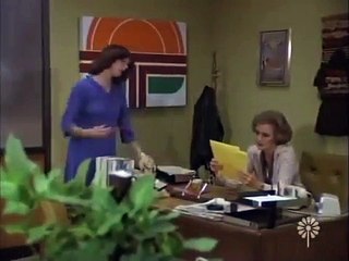 Lou Grant Season 1, Episode 4: Henhouse