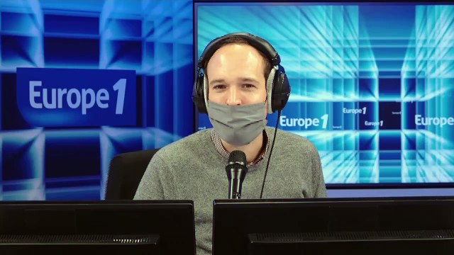 BEST OF - Emmanuel Macron : À chaque fois qu'il se passe quelque chose, on fait des numéros verts (Canteloup)