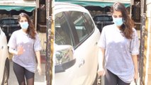 Rhea Chakraborty with brother snapped by media at GYM Santacruz | FilmiBeat