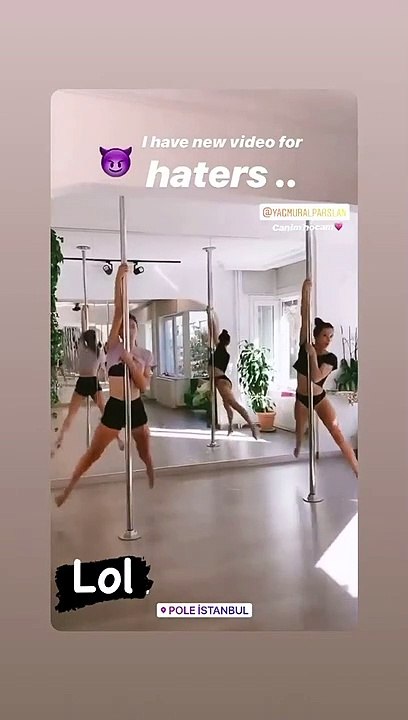 Direk Dansı Yapan Şeyma Subaşı Sosyal Medyayı Salladı