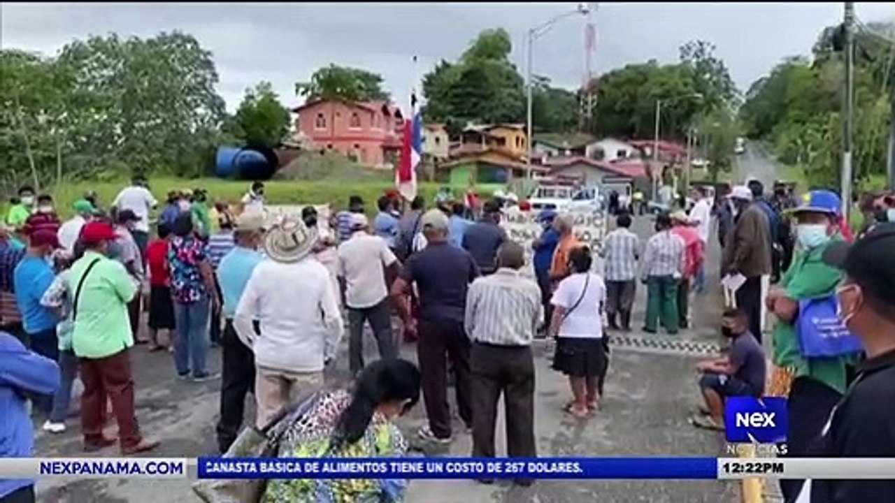 Jubilados y pensionados realizan protesta en Changuinola  - Nex Noticias