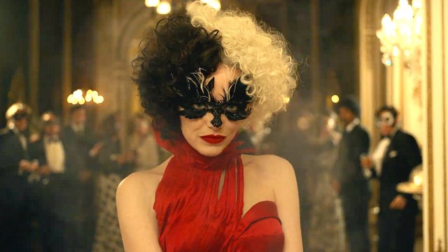 Disney's Cruella with Emma Stone - Official Trailer