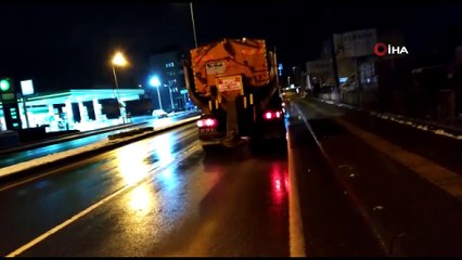 Buzlanma nedeniyle yollar boş kaldı