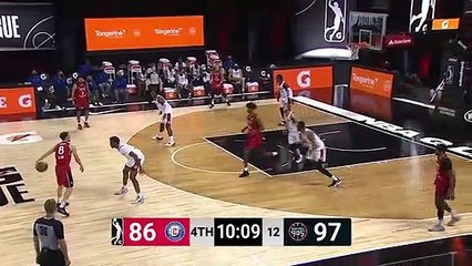 Gary Payton II throws it down!