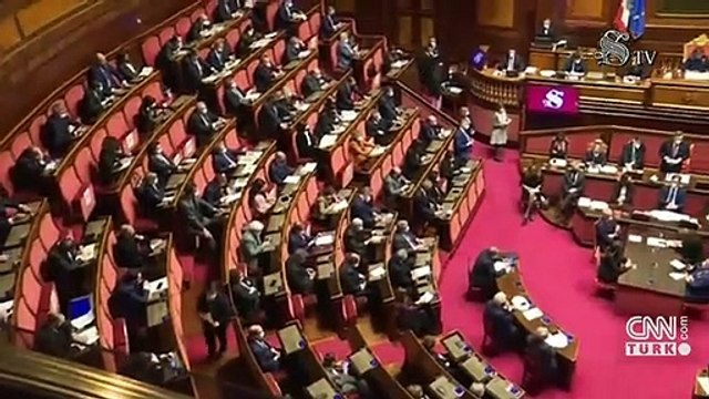 İngiltere Kraliçesi Elizabeth’in eşi Philip hastaneye kaldırıldı