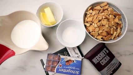 كيكة -ليزي كيك- من أجمل الكيكات الباردة بدون فرن  و ٤ مكونات فقط لازم تجربوها ‍♀️ ..!!؟؟