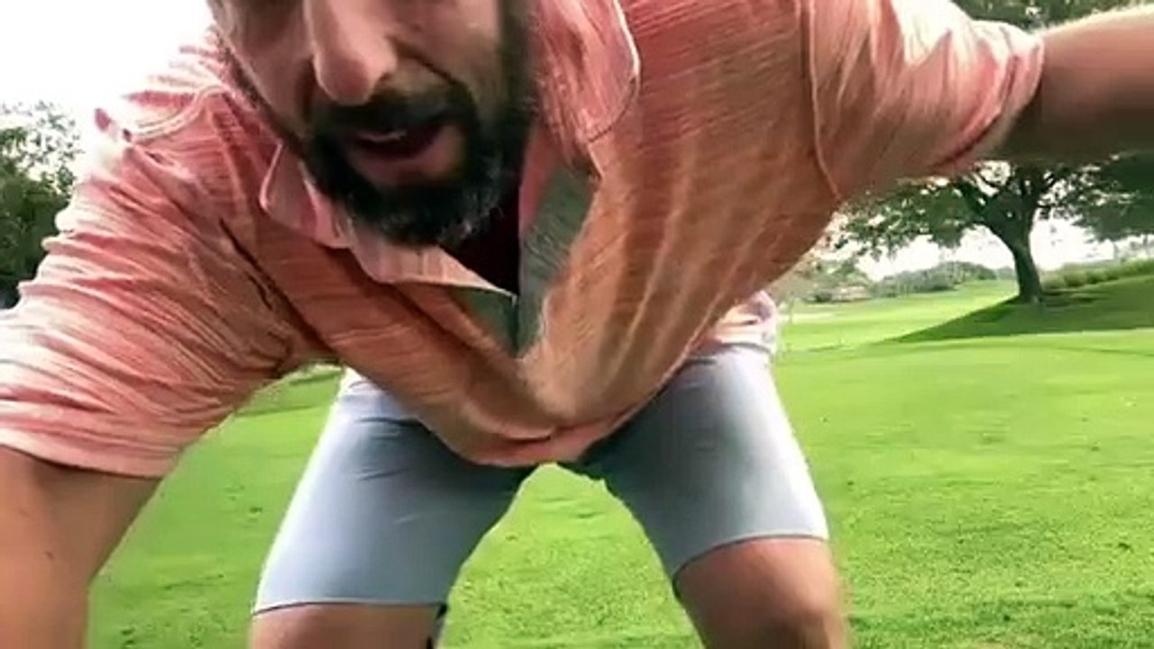 Quand Adam Sandler rejoue le swing de Happy Gilmore 25 ans après