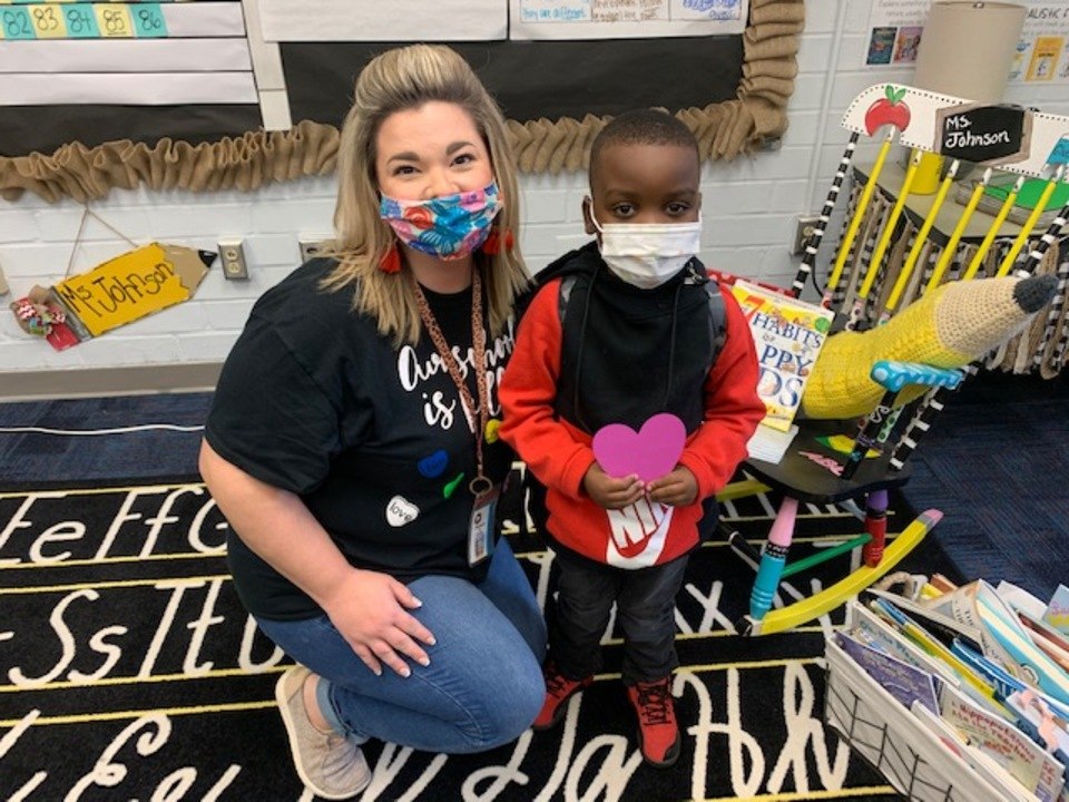 South Carolina Elementary School Selling Paper Hearts to Help 1st Grader Awaiting Heart Tr