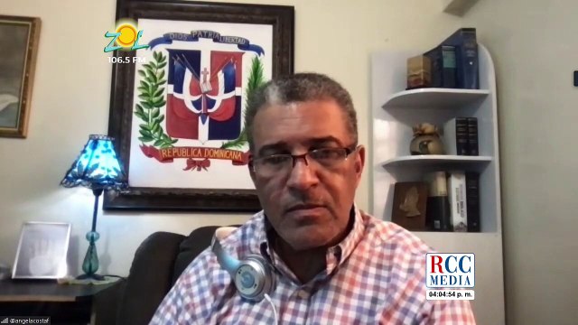 Dr. Plutarco Arias ministro de Salud Publica estamos vacunando el personal medico que esta en riesgo