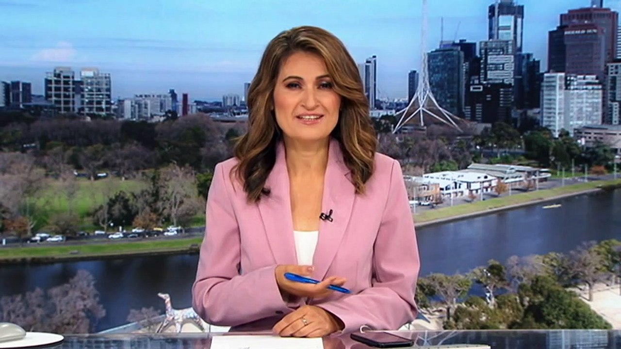 Facebook restricts Australians from news content